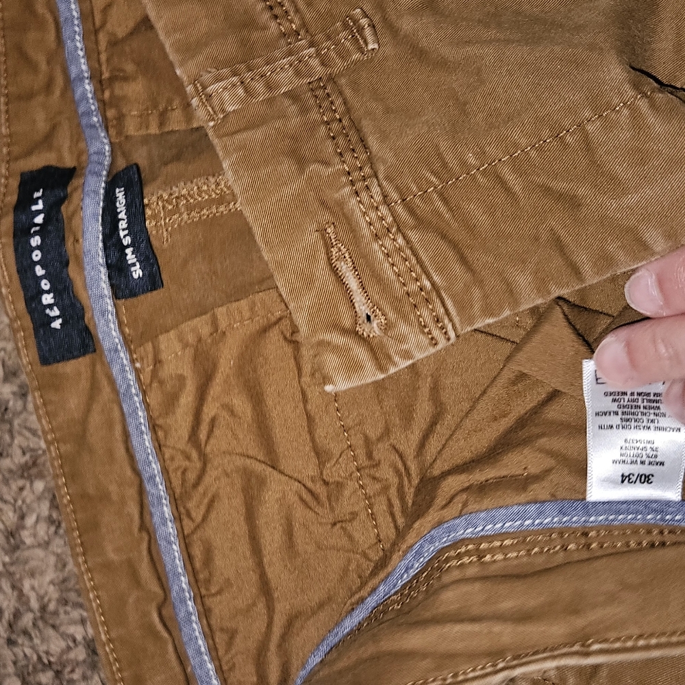 Mens 30x34 Aeropostle pants wine and khaki 2 piece lot